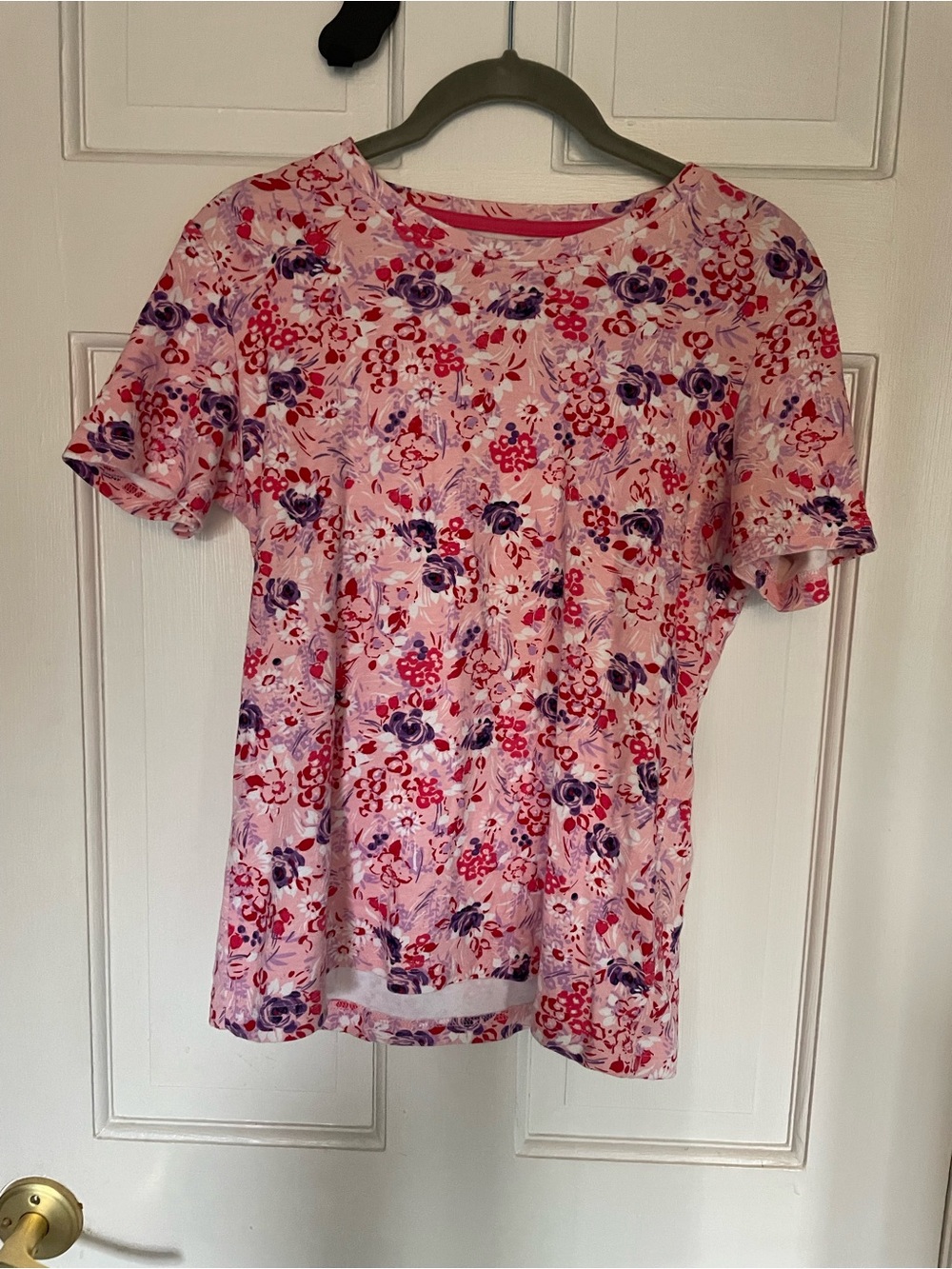 Basic Editions Pink Floral Short-Sleeve Women's Top